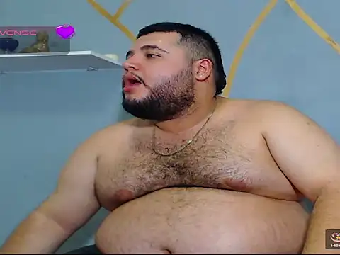 Snapshot of damian_chubby chatting on 09-13-25, 04:07 damian chubby online show from 09-13-25, 04:07