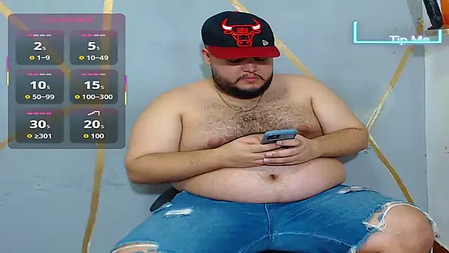 Snapshot of damian_chubby chatting on 10-02-25, 04:30 damian chubby online show from 10-02-25, 04:30