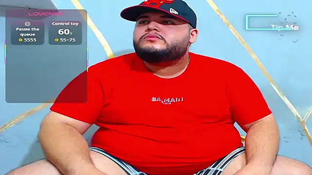 Snapshot of damian_chubby chatting on 10-16-25, 05:08 damian chubby online show from 10-16-25, 05:08