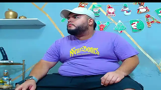 Snapshot of damian_chubby chatting on 11-24-25, 10:42 damian chubby online show from 11-24-25, 10:42