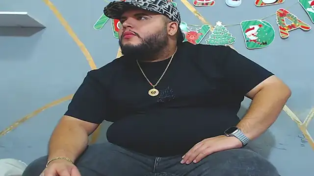 Snapshot of damian_chubby chatting on 12-01-25, 01:54 damian chubby online show from 12-01-25, 01:54