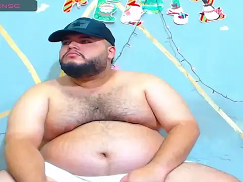 Snapshot of damian_chubby chatting on 12-13-25, 11:54 damian chubby online show from 12-13-25, 11:54