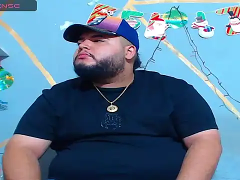 Snapshot of damian_chubby chatting on 12-14-25, 07:07 damian chubby online show from 12-14-25, 07:07