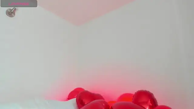 Snapshot of honeyann08 chatting on 02-13-25, 08:34 honeyann08 online show from 02-13-25, 08:34