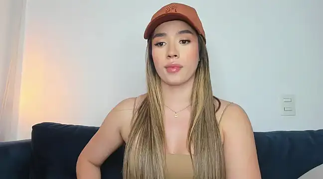 Snapshot of honeyann08 chatting on 03-21-25, 10:17 honeyann08 online show from 03-21-25, 10:17