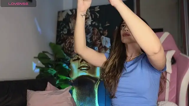 Snapshot of ReyaSophia chatting on 02-24-26, 09:46 ReyaSophia online show from 02-24-26, 09:46