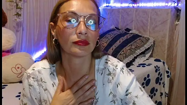 italagomez  online show from 01-10-25, 11:18