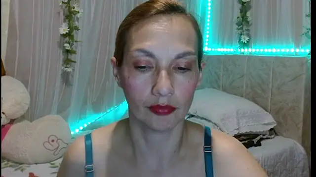 italagomez  online show from 02-20-25, 11:32