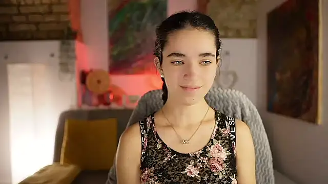 Gia Paige18 online show from 12-06-24, 12:05