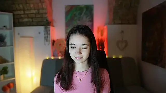 Gia Paige18 online show from 02-05-25, 08:11