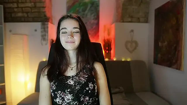 Gia Paige18 online show from 02-06-25, 11:32