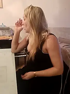 Snapshot of Chatonne69 chatting on 12-28-24, 03:04 Chatonne69 online show from 12-28-24, 03:04