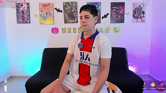 jonathanjoestar  online show from 11-05-25, 08:42