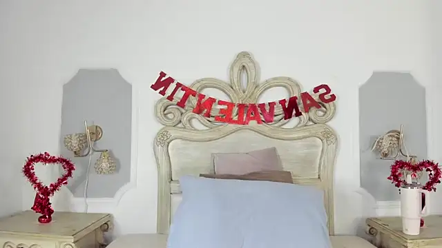 Snapshot of Sara__Williams chatting on 02-14-25, 03:43 Sara Williams online show from 02-14-25, 03:43