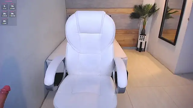 Snapshot of Violetta_rainbow chatting on 12-07-24, 10:34 Violetta rainbow online show from 12-07-24, 10:34