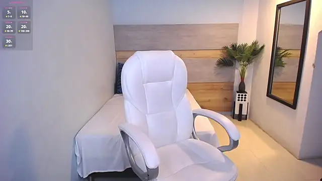 Snapshot of Violetta_rainbow chatting on 01-22-25, 08:29 Violetta rainbow online show from 01-22-25, 08:29