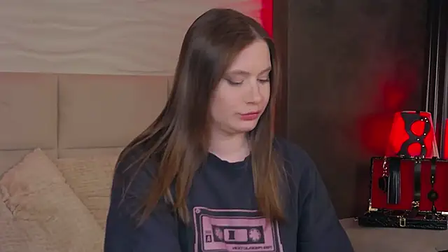 ChloeMarsch online show from 01-26-25, 02:41