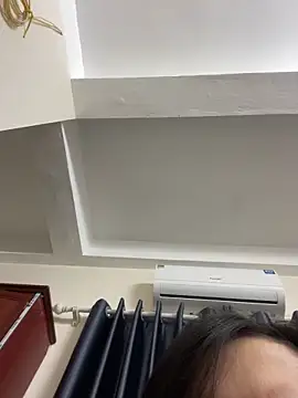 Snapshot of Louis_Baby chatting on 02-27-25, 12:23 Louis Baby online show from 02-27-25, 12:23