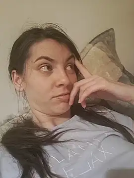 CuteJollie4U online show from 10-31-25, 11:39