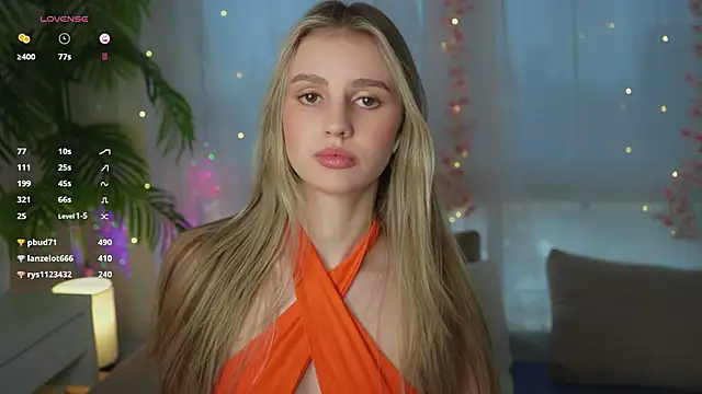 Snapshot of Fluffy-Angel chatting on 01-28-25, 11:28 Fluffy-Angel online show from 01-28-25, 11:28