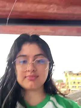 Stephania 18 online show from 02-18-25, 10:25