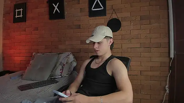 Ares Dickson online show from 12-26-24, 12:36