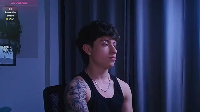 Ares Dickson online show from 10-21-25, 03:29