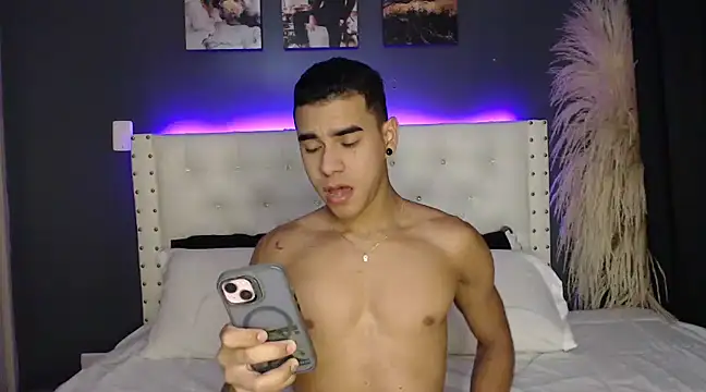 Mackenzzie 777  online show from 03-19-25, 12:48