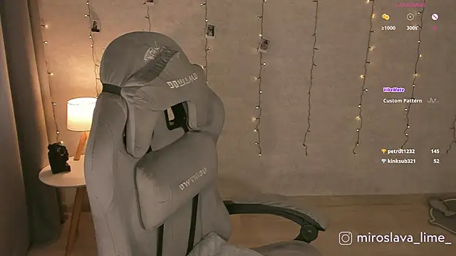 Snapshot of MiroslavaLime chatting on 10-30-25, 05:20 MiroslavaLime online show from 10-30-25, 05:20