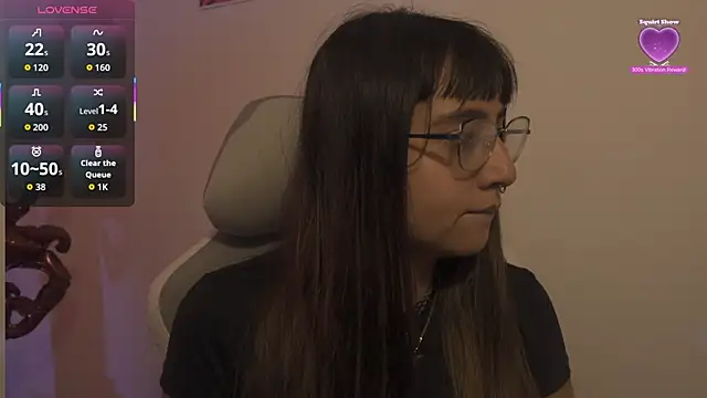 Snapshot of emitaa17228o chatting on 10-20-25, 08:31 emitaa17228o online show from 10-20-25, 08:31