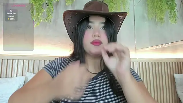 Snapshot of Lana_Lann chatting on 11-29-25, 12:08 Lana Lann online show from 11-29-25, 12:08