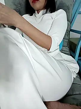    Erin    online show from 09-10-25, 03:12