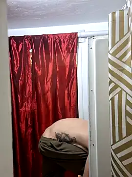 Snapshot of Robriguezxxx chatting on 12-14-24, 10:24 Robriguezxxx online show from 12-14-24, 10:24