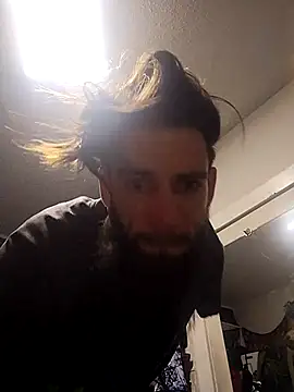 Snapshot of Robriguezxxx chatting on 02-25-25, 08:25 Robriguezxxx online show from 02-25-25, 08:25