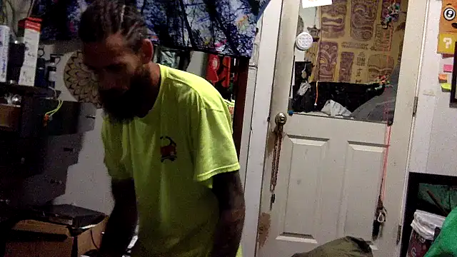 Snapshot of Robriguezxxx chatting on 09-23-25, 04:15 Robriguezxxx online show from 09-23-25, 04:15