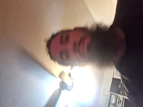 Snapshot of Robriguezxxx chatting on 10-14-25, 05:52 Robriguezxxx online show from 10-14-25, 05:52