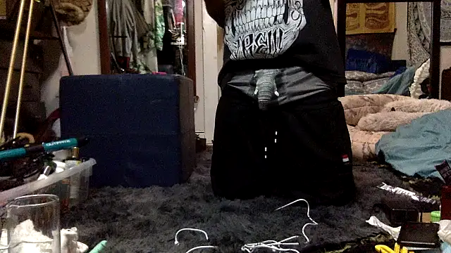 Snapshot of Robriguezxxx chatting on 10-26-25, 04:29 Robriguezxxx online show from 10-26-25, 04:29