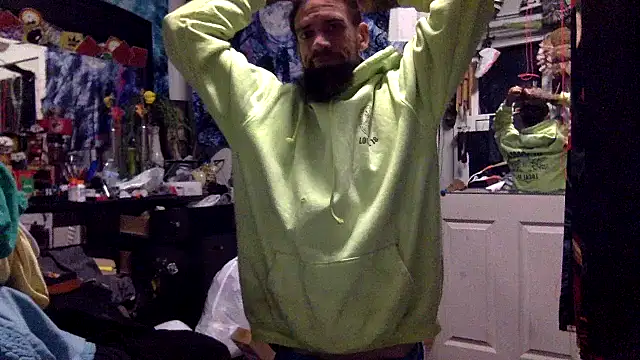 Snapshot of Robriguezxxx chatting on 11-04-25, 05:28 Robriguezxxx online show from 11-04-25, 05:28