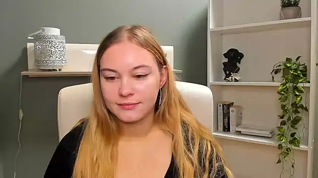 kitty valeria online show from 12-21-24, 07:35