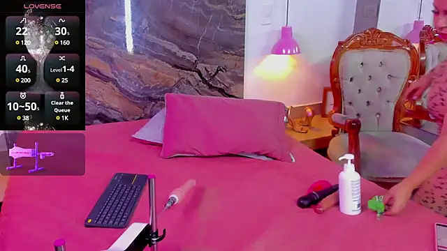 Alisson zambrano online show from 03-18-25, 07:53