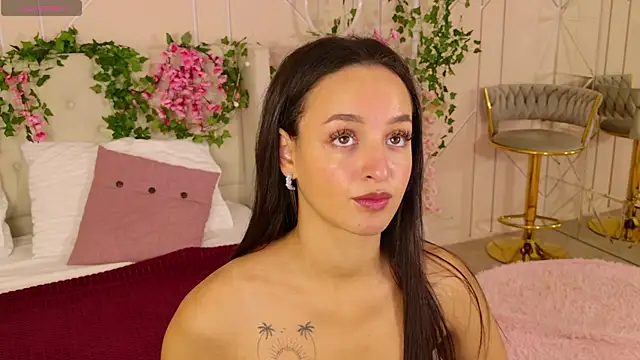 Lolly Neal online show from 09-17-25, 04:58