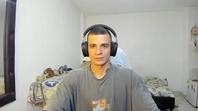 Balo lovers online show from 04-25-26, 03:31