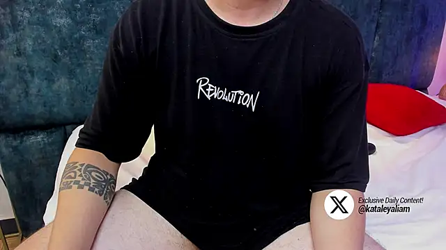 Snapshot of kataleyandliam chatting on 02-14-25, 01:34 kataleyandliam online show from 02-14-25, 01:34