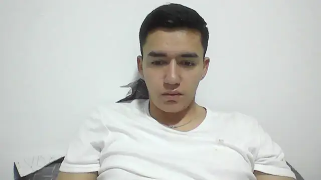 Snapshot of Estebitan_vm chatting on 10-01-25, 05:02 Estebitan vm online show from 10-01-25, 05:02