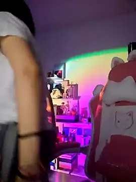 Snapshot of azumiichan chatting on 03-01-25, 02:15 azumiichan online show from 03-01-25, 02:15