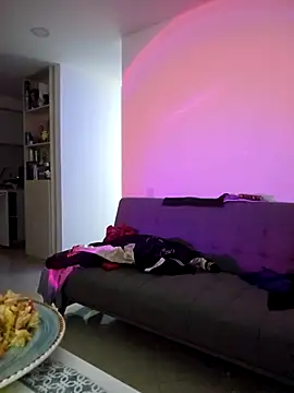 Snapshot of azumiichan chatting on 09-22-25, 11:07 azumiichan online show from 09-22-25, 11:07