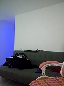 Snapshot of azumiichan chatting on 09-23-25, 11:52 azumiichan online show from 09-23-25, 11:52