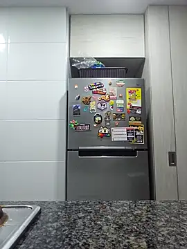 Snapshot of azumiichan chatting on 11-12-25, 12:33 azumiichan online show from 11-12-25, 12:33