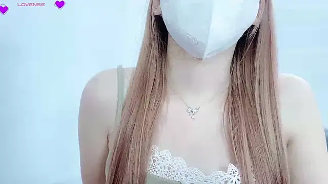 Snapshot of tanhxiu chatting on 02-17-25, 06:04 tanhxiu online show from 02-17-25, 06:04