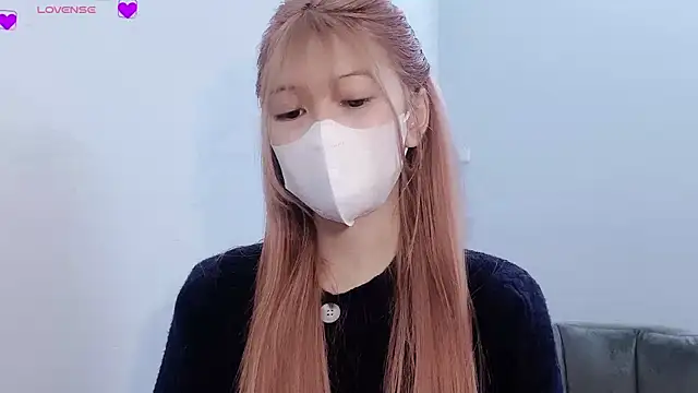 Snapshot of tanhxiu chatting on 02-18-25, 08:14 tanhxiu online show from 02-18-25, 08:14